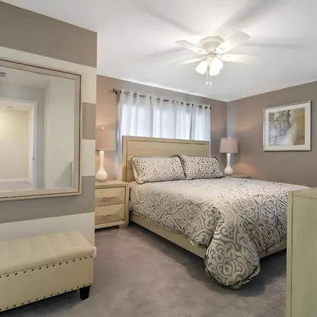 Townhouse With Private Pool And Themed Room 74